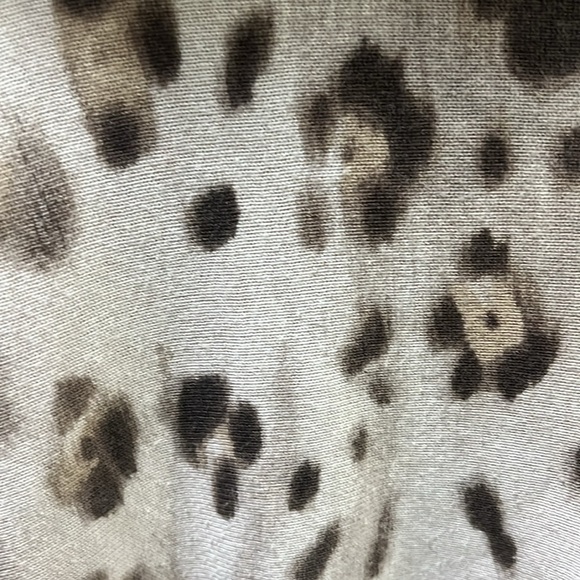 Chico’s size 0 animal print - Picture 2 of 4